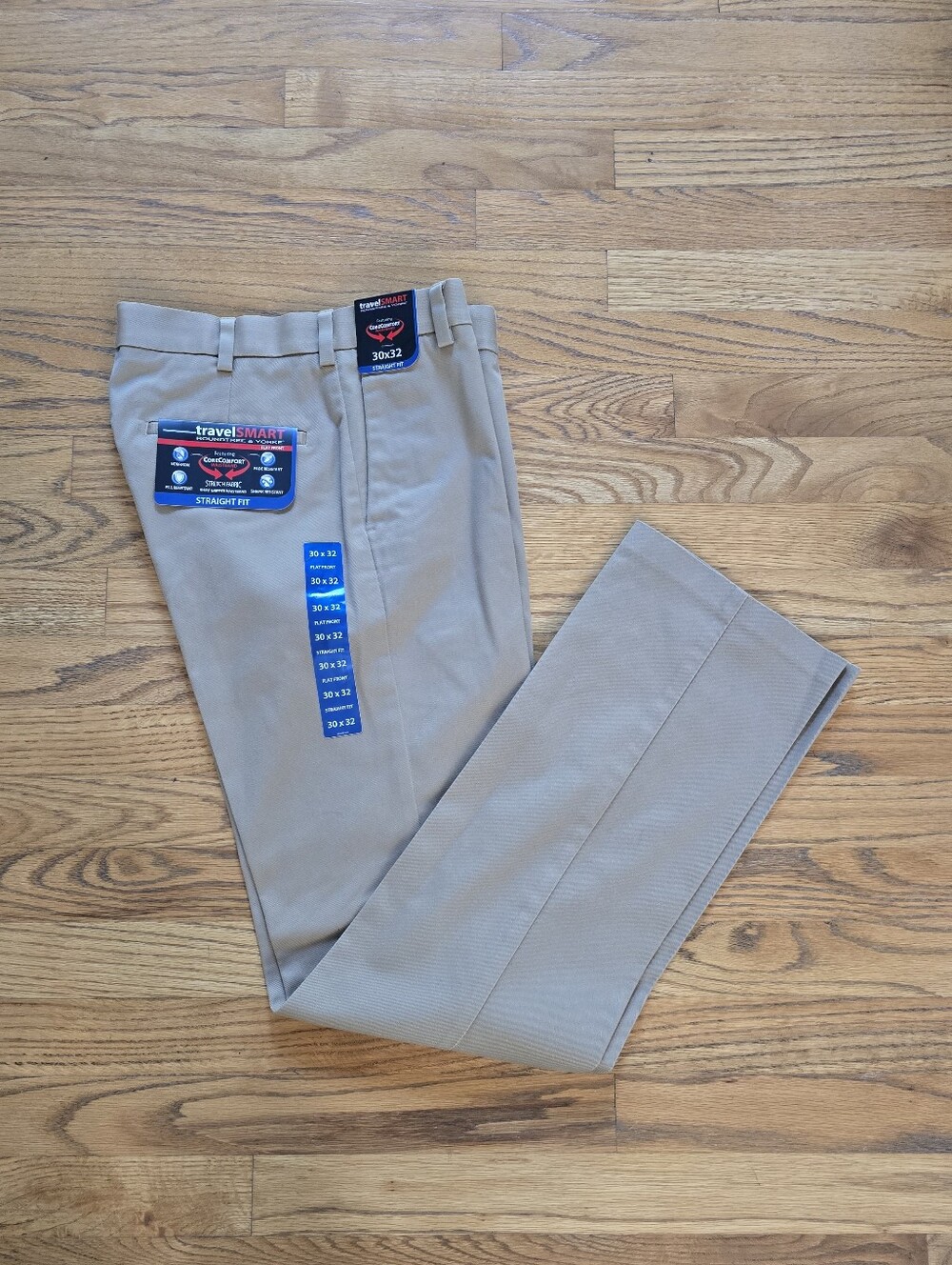 Roundtree & Yorke Men's Travel Smart Straight Fit  Khaki Chinos
